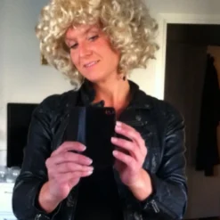 Grease Sandy Kihara Peruukki