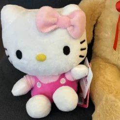 Hello Kitty Pehmolelu