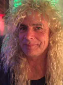 Hårdrockari Blond Peruukki