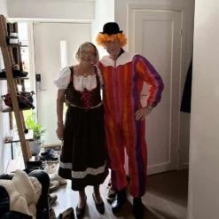 Itävaltalainen Naisten Naamiaisasu