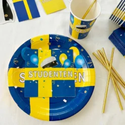 Kahvitarjoilun Lautasliinat Valmistujaisiin