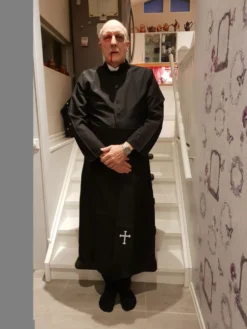 Katolilainen Pappi Naamiaisasu