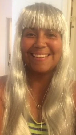 Kimalteleva Hopeaperuukki