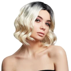 Kourtney Blond Lyhyt Kaksisävyinen Peruukki Kiharoilla