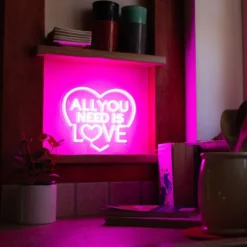 LED-lamppu All You Need is Love