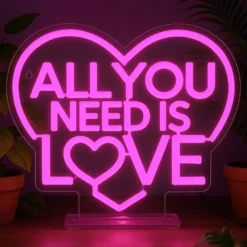 LED-lamppu All You Need is Love