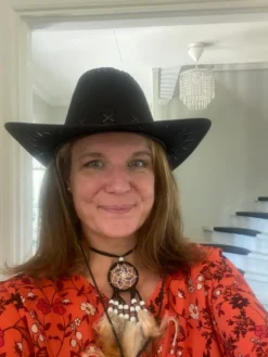 Musta Cowboy-hattu