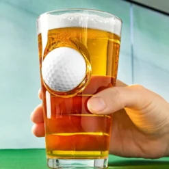 Olutlasi Golfpallolla