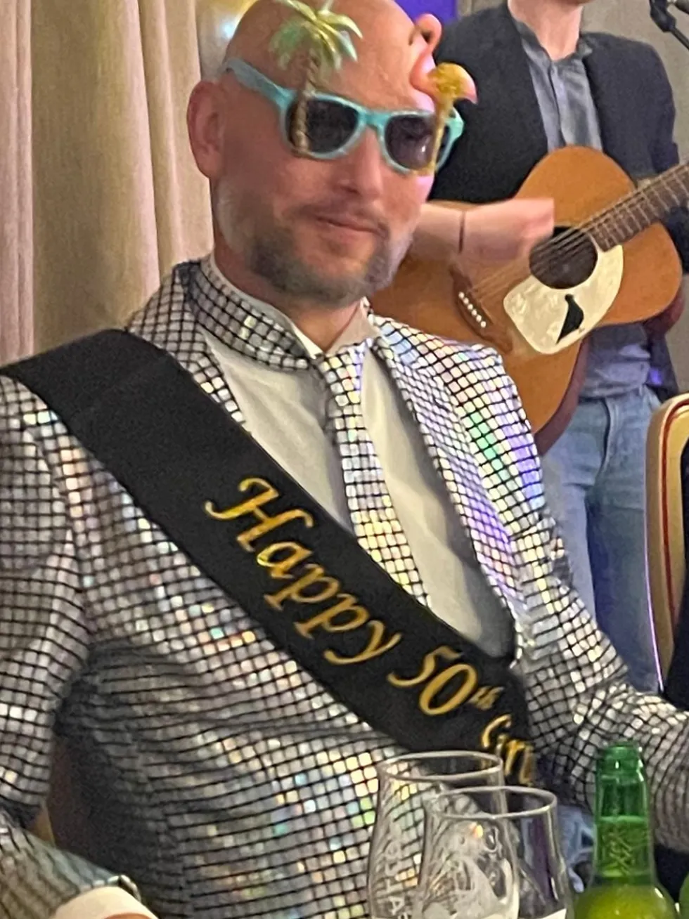 OppoSuits Discoballer Puku