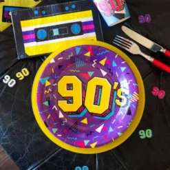 Pahvilautaset 90's Party