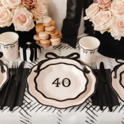 Pahvinen Leipälautanen Hello 40 Rusetti