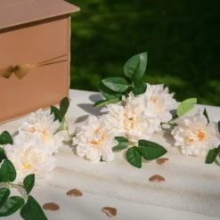 Pioniviirinauha Elfenbensävynä