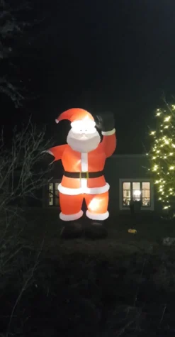 Puhallettava Jättijoulupukki Valolla