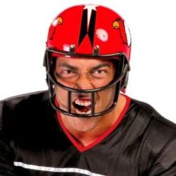 Punainen amerikkalainen jalkapallokypärä