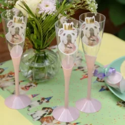 Pöytäkoristeet Partykoira