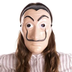 Salvador Dalí -naamari