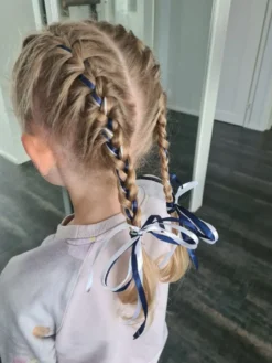 Satiininauha Tummansininen