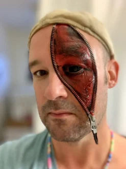 Sclera-linssit Sabretooth
