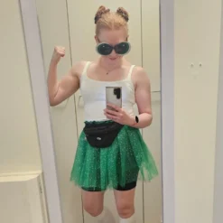 Tummanvihreä Tyllihame Glitterillä