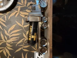 Viinipullopidike Metallista Rekka-auto