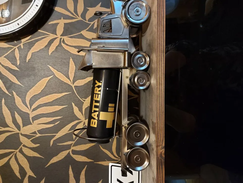Viinipullopidike Metallista Rekka-auto