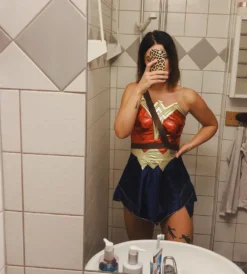 Wonder Woman Dawn of Justice Naamiaisasu